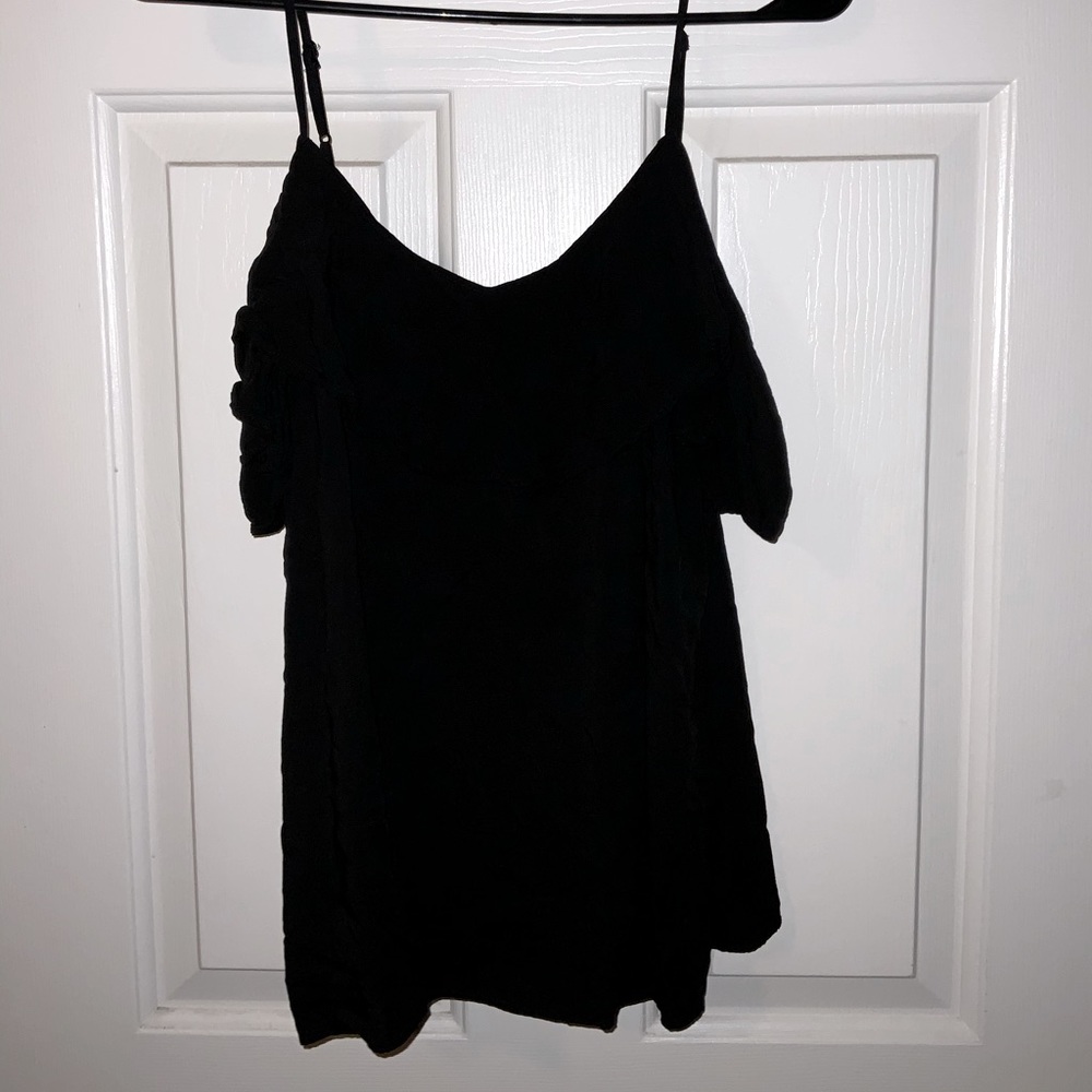 Cold shoulder top